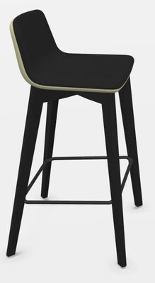 CHAISES ET TABOURETS - Pour tables hauteurs 105 ou 110 cm - MELODY chaise haute. assise H.74cm. piétement frêne teinté noir